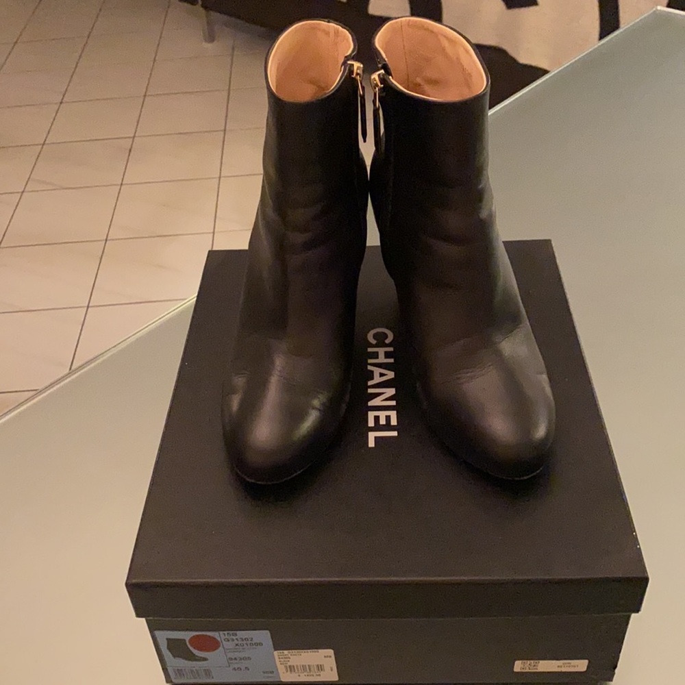 CHANEL Black Lambskin Short Boots-wedge heel 40.5